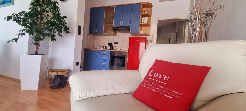 Apartman Cule Palit Экстерьер фото